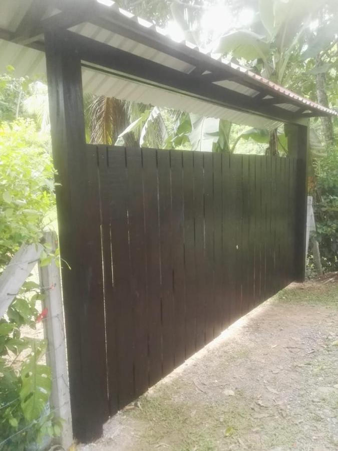 Casita Amarilla Villa Cahuita Kültér fotó