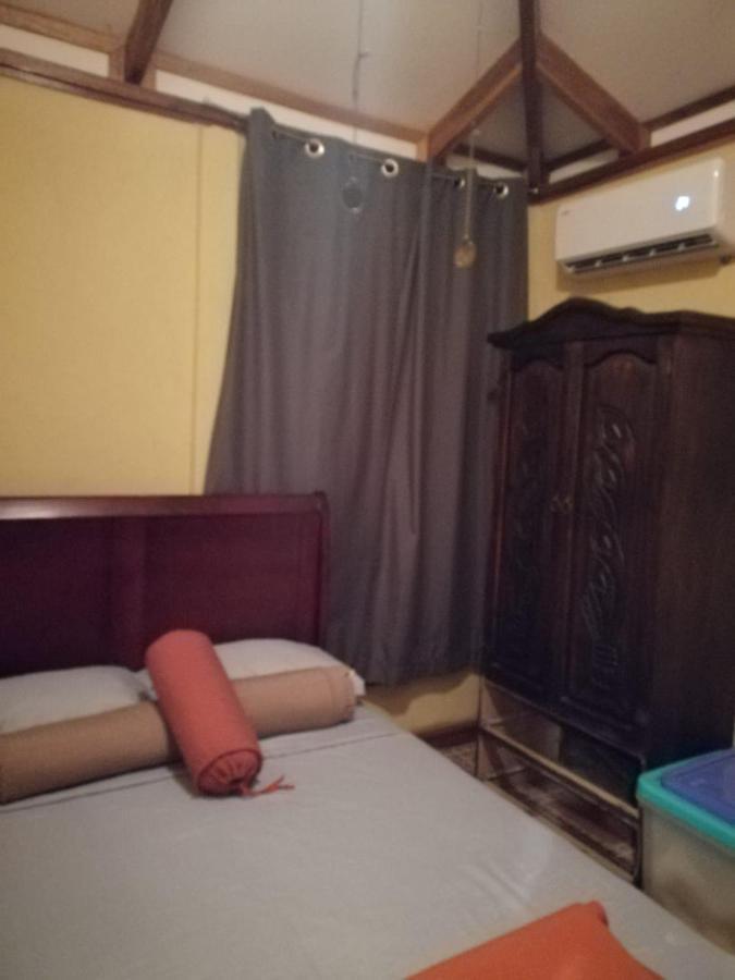 Casita Amarilla Villa Cahuita Kültér fotó