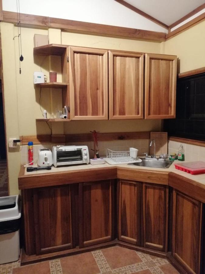Casita Amarilla Villa Cahuita Kültér fotó